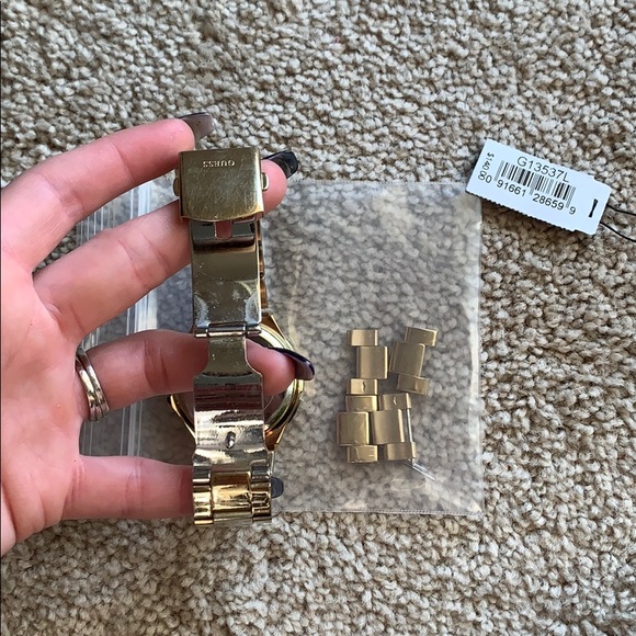 Guess Watch - Picture 2 of 4